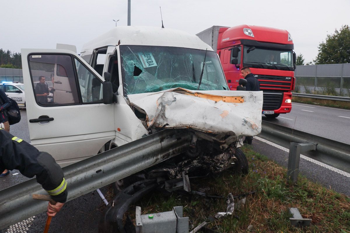 У ДТП за участі автобуса «Львів-Київ» загинули троє людей