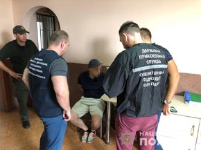 На кордоні з Польщею затримали бельгійця, який торгував українками