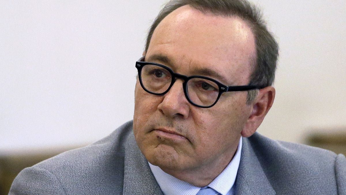 Із актора Кевіна Спейсі зняли обвинувачення у домаганнях до 18-річного хлопця