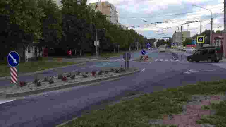 Перехрестя вулиць Тролейбусна-Рубчака відремонтували зі зміною організації руху