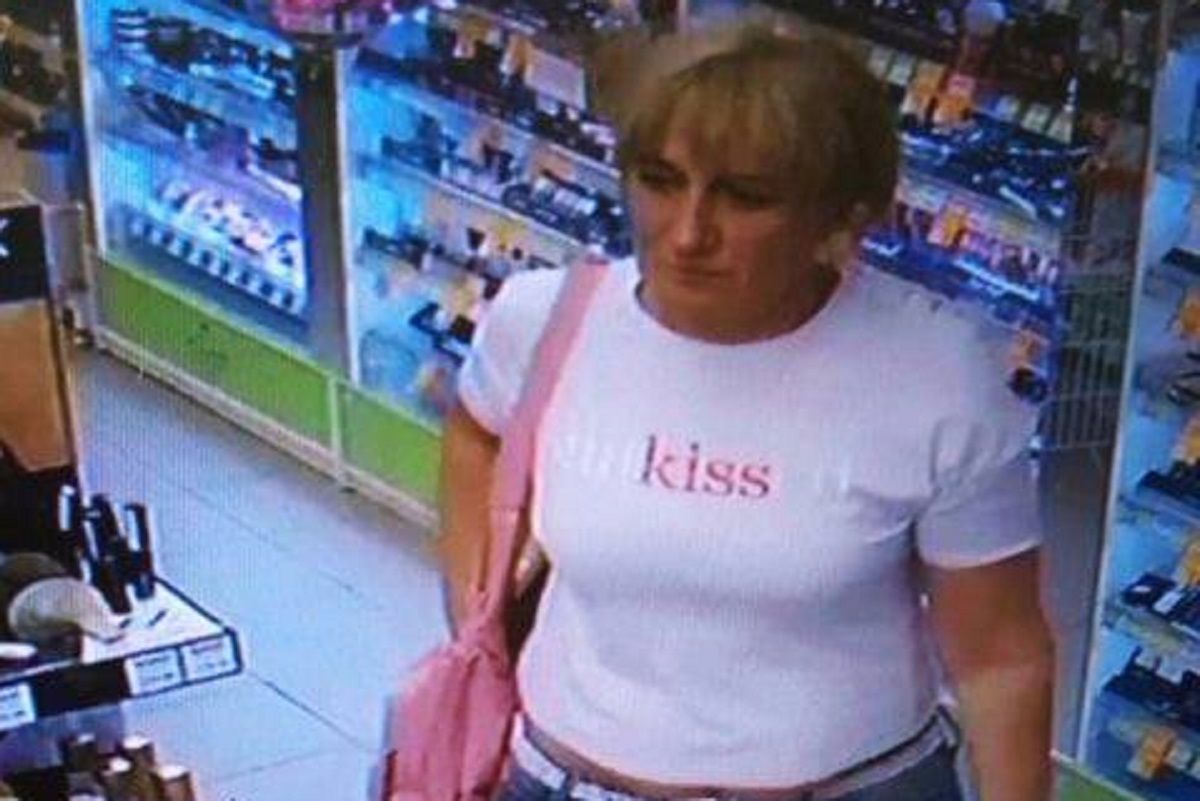 Депутатку Хирівської міськради звинуватили у крадіжці туші для вій за 170 грн