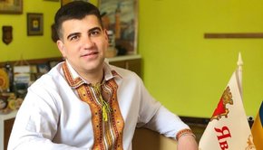 Мер Яворова сплатив борг військового містечка з власної зарплати