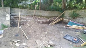 Внаслідок обвалу підпірної стінки львівського дитсадка загинув робітник 
