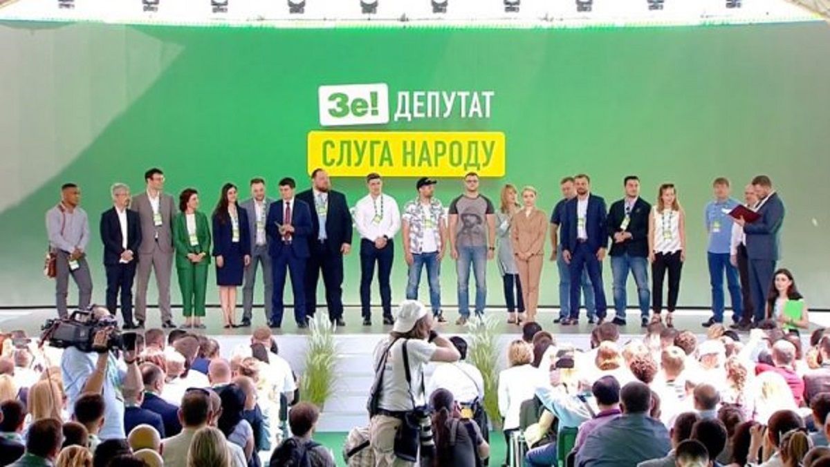 Кандидати від «Слуги народу» перемагають на всіх мажоритарних округах у Києві
