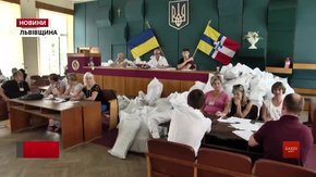 На Львівщині лідер виборчого округу №119 перемагає з різницею у 132 голоси