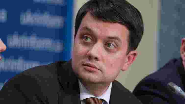 Голова партії «Слуга народу» вважає, що статус російської мови на Донбасі слід обговорювати