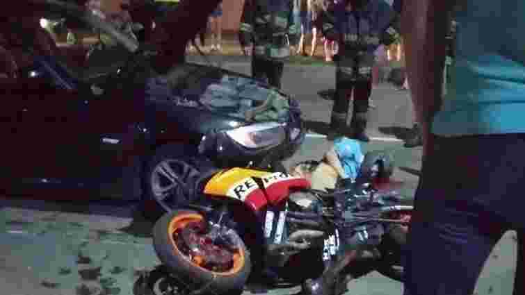 У Червонограді внаслідок зіткнення з двома автомобілями загинув 32-річний мотоцикліст