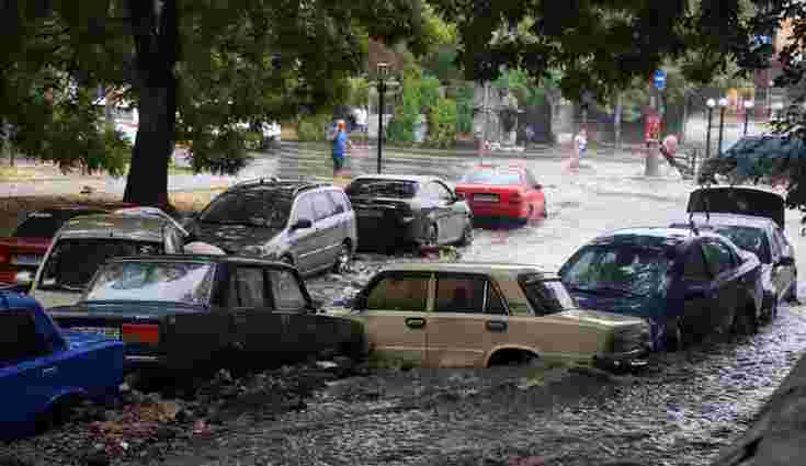 Одеса та країни Балкан постраждали від потужного циклону зі зливами і буревієм