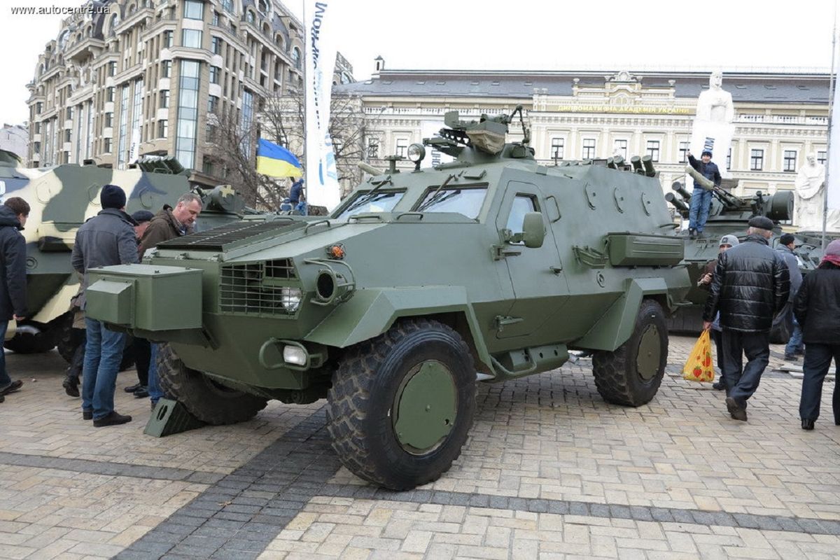 Міноборони купує польські бронемашини замість українських «Дозорів»