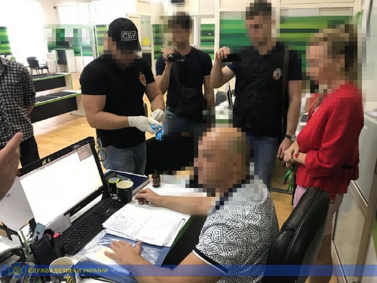 В Одесі менеджер державного банку списував проблемні кредити за хабарі