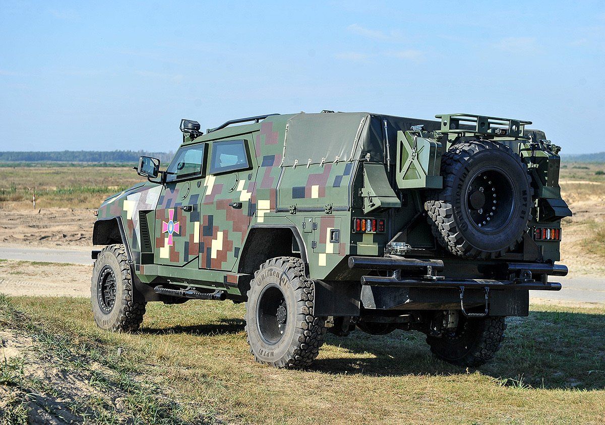 До кінця року ЗСУ позбудуться радянських засобів радіозв'язку в бронетехніці 