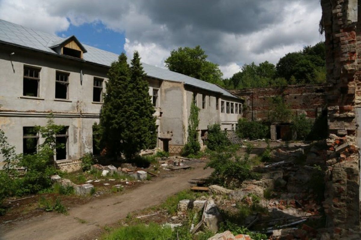 Колишній винзавод на Погулянці у Львові виставили на аукціон 
