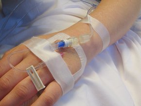 16-річна мешканка Бібрки поверталася з дискотеки і впала у бетонний котлован