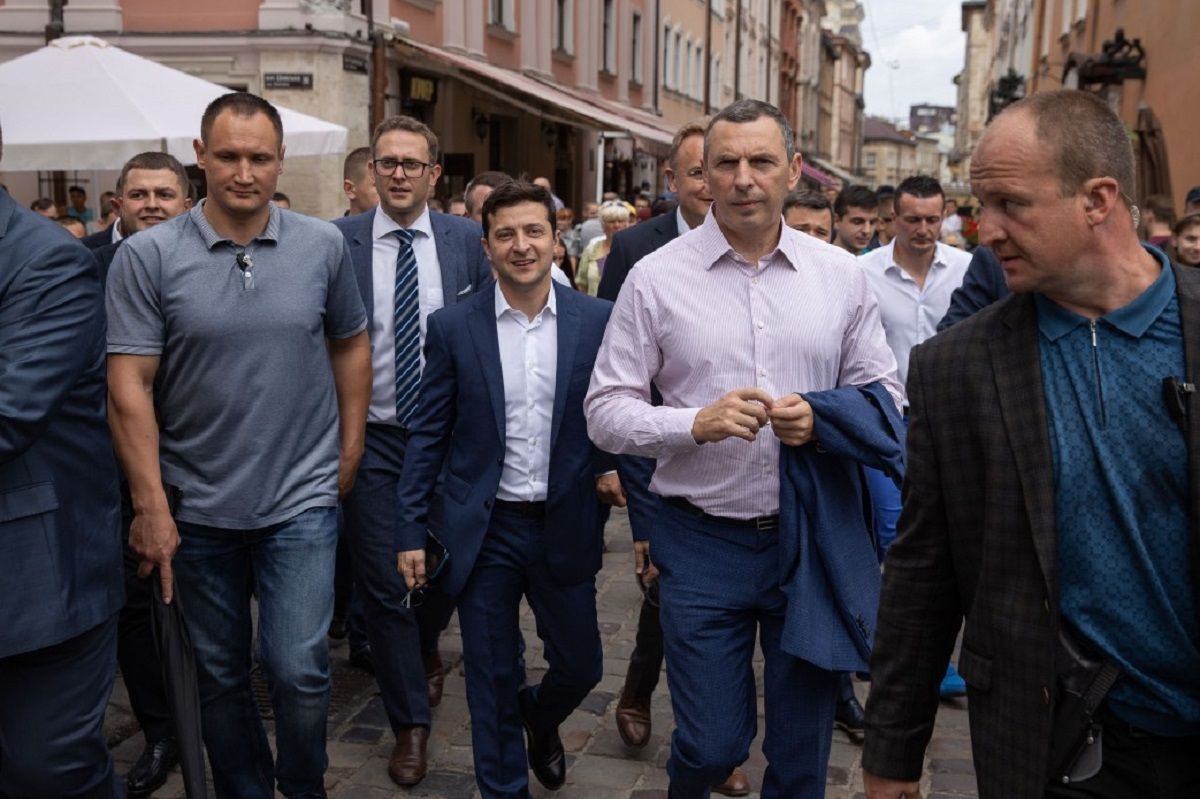 Володимир Зеленський переписав свій бізнес на братів Шефірів