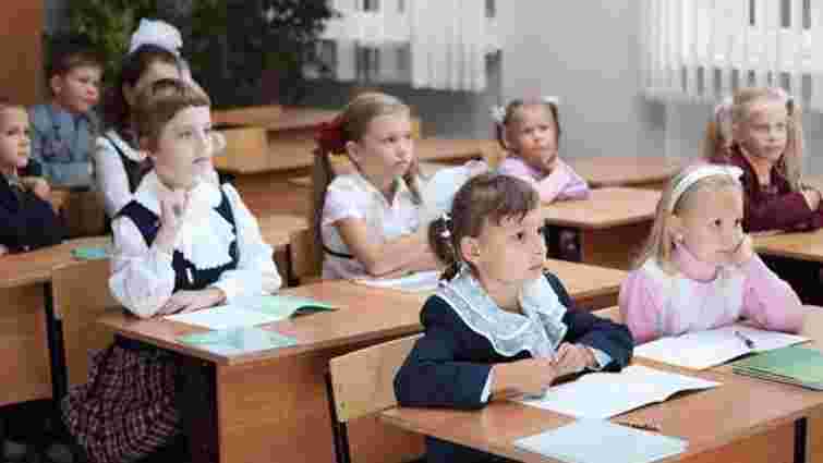 Міносвіти підтвердило заборону доступу до шкіл і дитсадків невакцинованим дітям