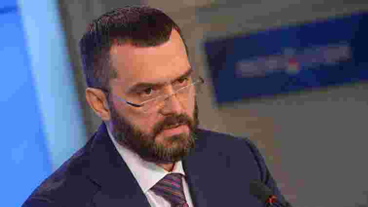 Суд заочно заарештував екс-міністра внутрішніх справ Віталія Захарченка