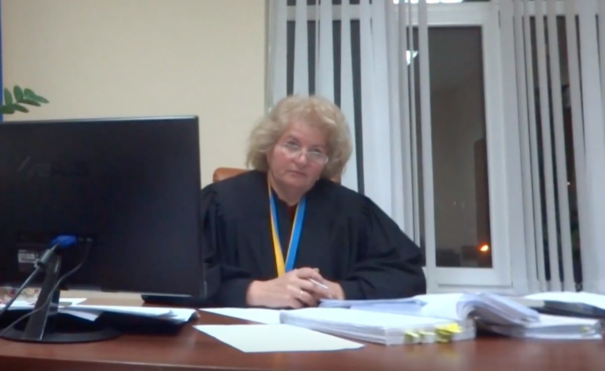 Львівську суддю відсторонили від роботи за поділ між подружжям чужої квартири