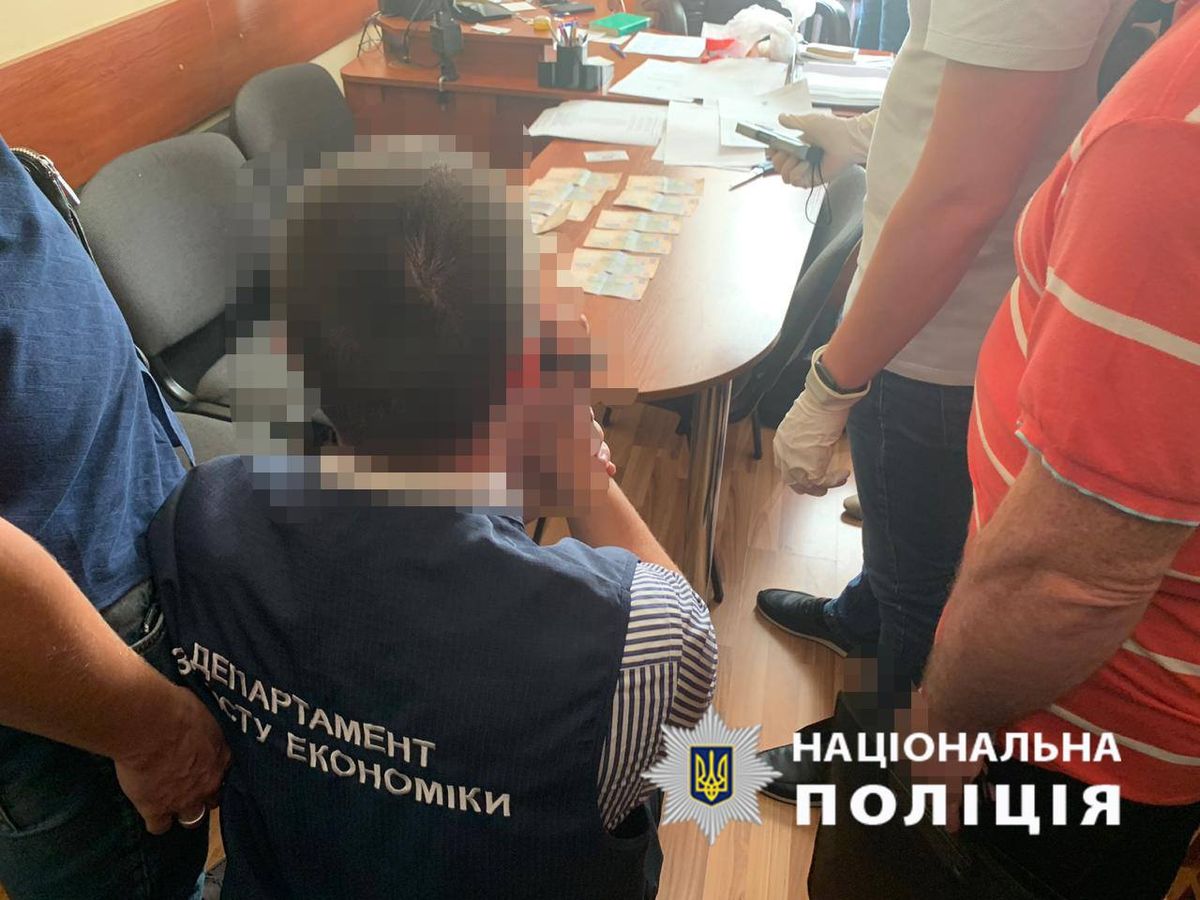 Завідувача кафедри «Львівської політехніки» затримали на хабарі у 6 тис. грн