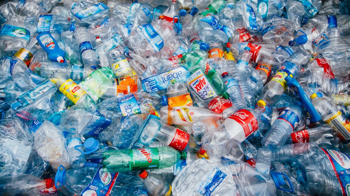ВООЗ наразі не розглядає мікропластик у питній воді як загрозу для здоров'я людини
