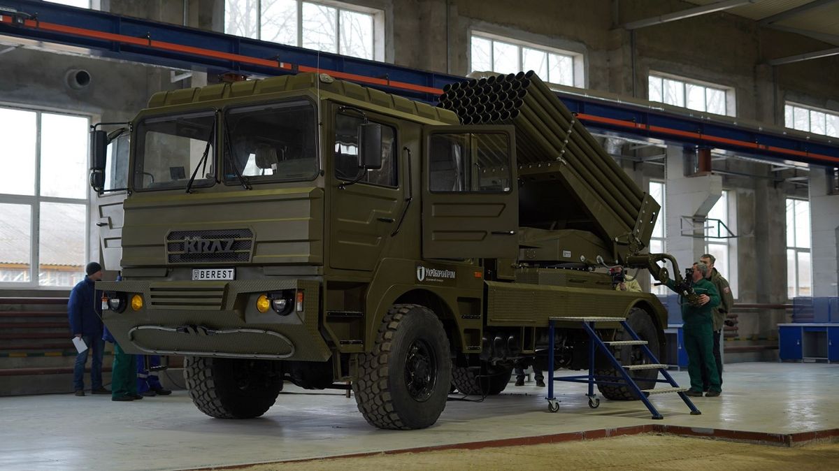В Україні випробували нову систему залпового вогню «Берест»