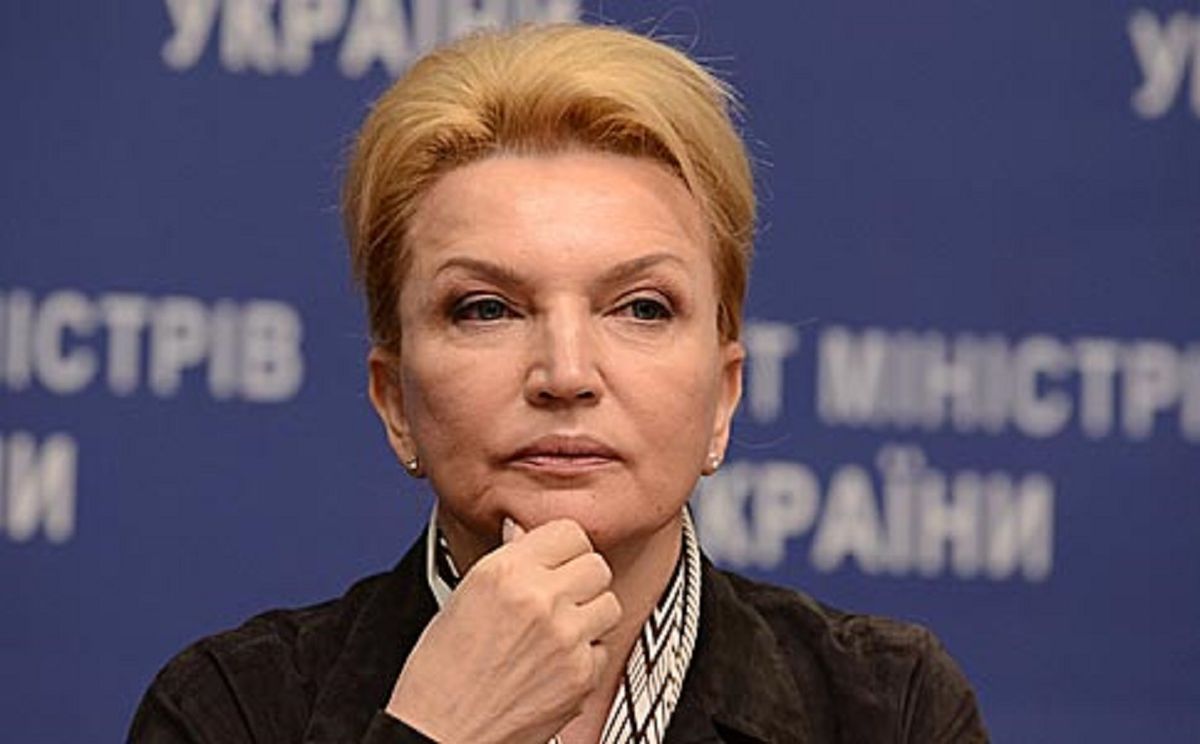Екс-голову МОЗ Раїсу Богатирьову затримали в аеропорту «Київ»