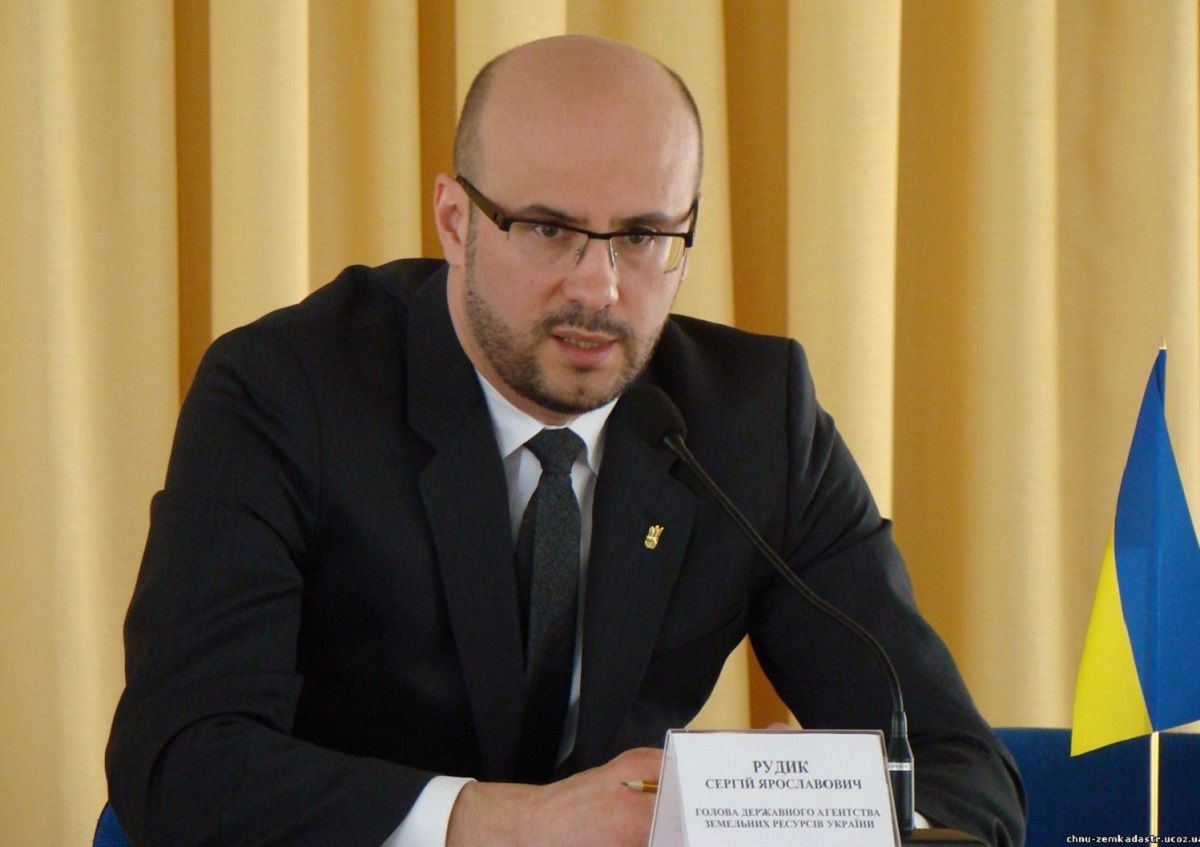 Верховна Рада відмовилася видати посвідчення новому депутату Сергію Рудику