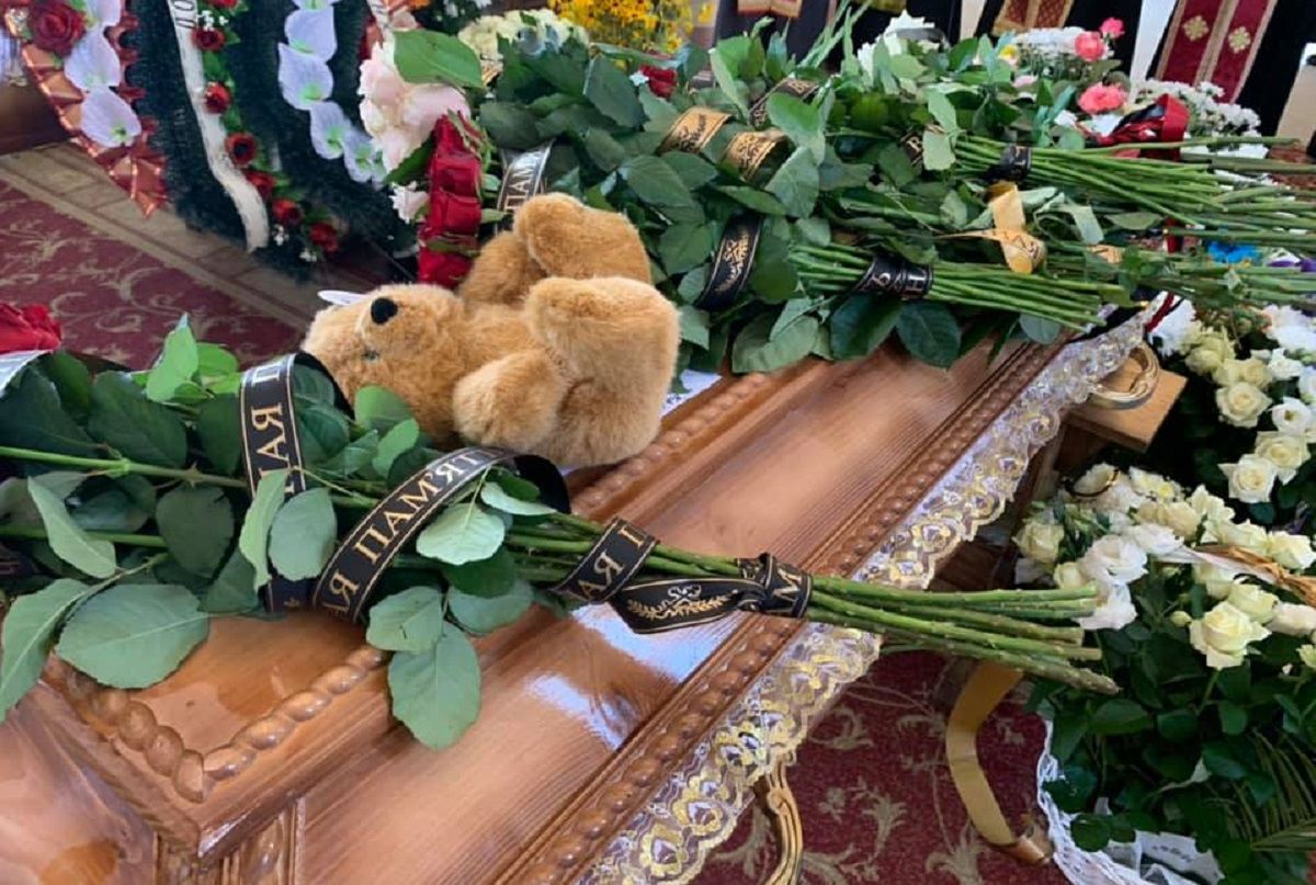 У Дрогобичі сьогодні поховають шістьох загиблих під завалами будинку