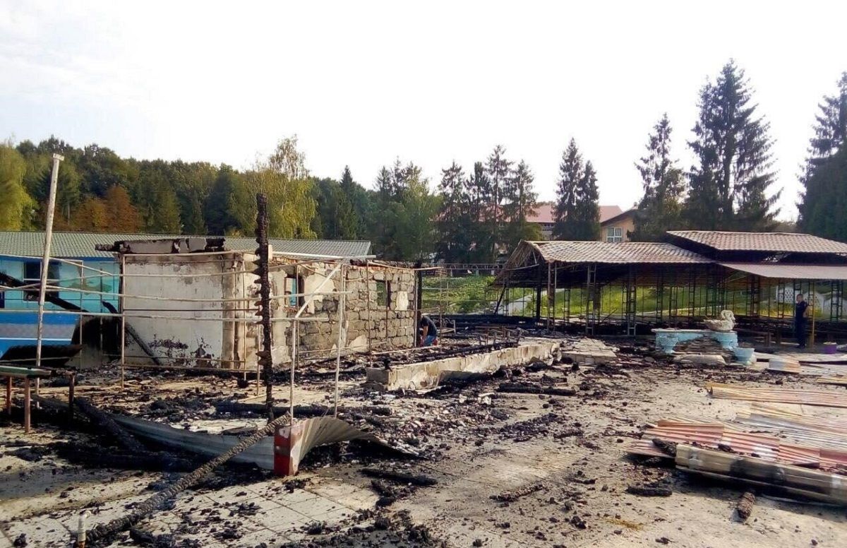 Поліція повідомила деталі пожежі в дитячому таборі «Сокіл», де загинув підліток