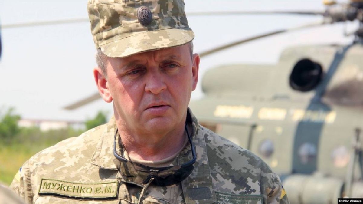 Зеленський звільнив з військової служби екс-начальника Генштабу Віктора Муженка
