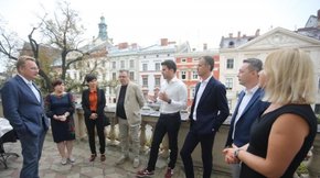 Міський голова Львова вручив подяки та дипломи місцевим підприємцям