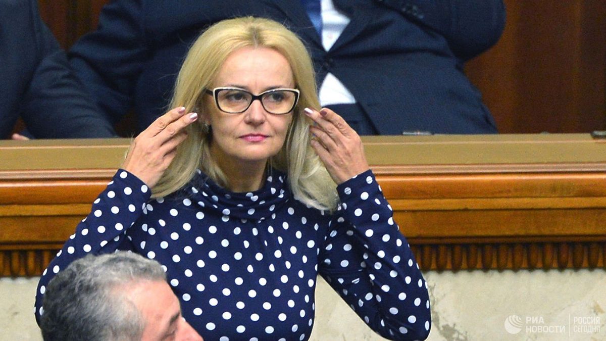 Facebook заблокував Ірину Фаріон за поширення кліпу «Кому вниз»
