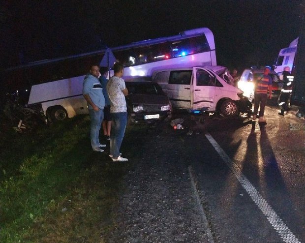 У смертельну ДТП на Львівщині потрапив туристичний автобус з 49 дітьми