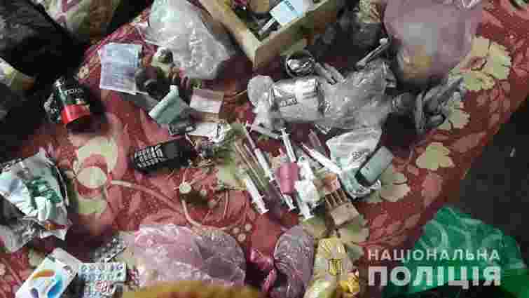 На Львівщині затримали 56-річного чоловіка за виготовлення наркотиків