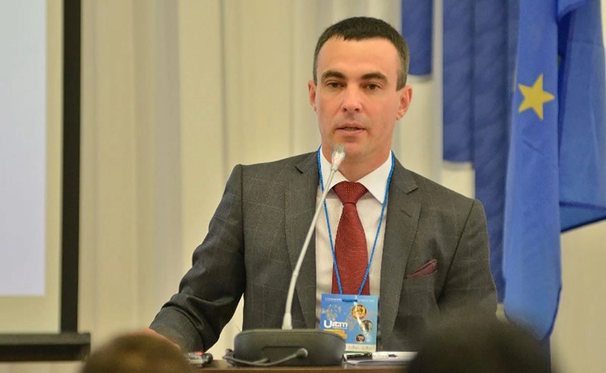 Депутата Київради підозрюють у підробці диплому про вищу освіту