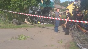 На трасі Львів-Шегині водій позашляховика збив велосипедиста та двох пішоходів і розбився сам