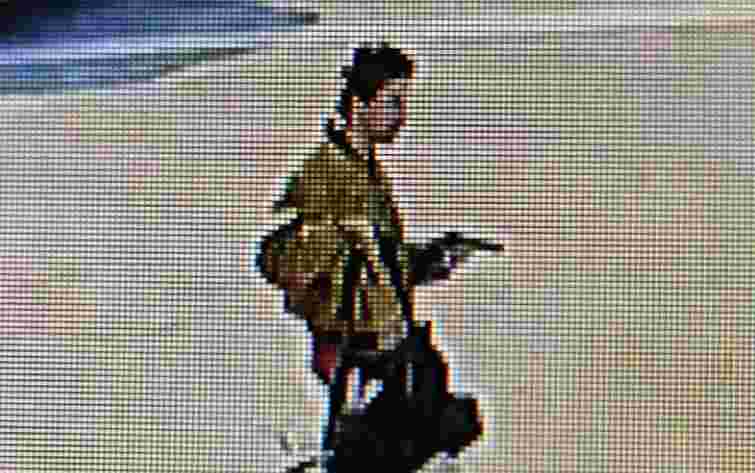 Сварка у київському тролейбусі закінчилася стріляниною, двоє людей потрапили до лікарні