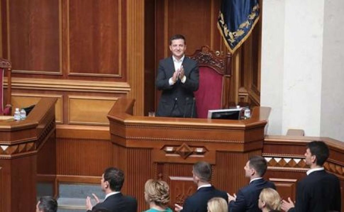 Зеленський відповів на петицію про скасування держфінансування партій