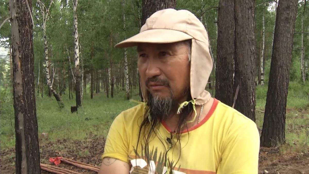 Російські силовики затримали шамана, який ішов до Москви «виганяти Путіна»