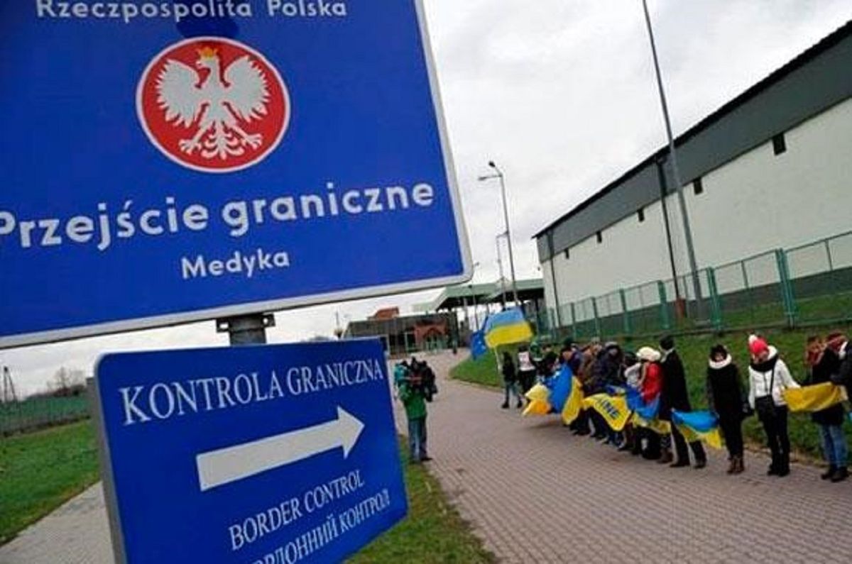 Збільшилась кількість українських заробітчан, які хочуть залишитись в Польщі