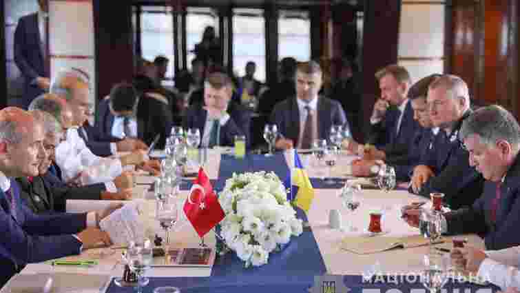Україна і Туреччина домовилися про взаємне визнання водійських посвідчень