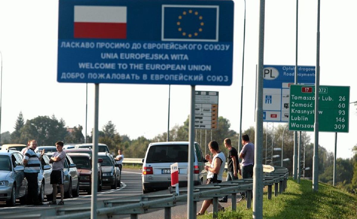 Львівські активісти повідомили про затримання на кордоні екс-дружини Сергія Князєва