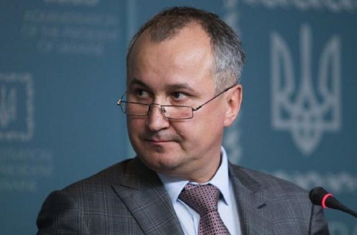 Суд зобов'язав ГПУ відкрити справу про держзраду проти екс-голови СБУ