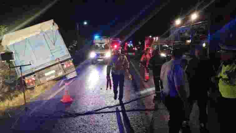 10 людей загинули внаслідок зіткнення пасажирського автобуса з вантажівкою в Румунії