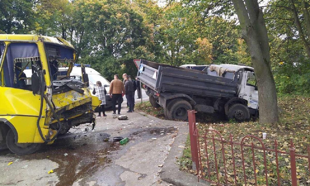 Суд обрав запобіжний захід водію МАЗа, винному у смертельній ДТП з маршруткою біля Львова