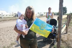 «Мамою на війні бути важко і прекрасно водночас»