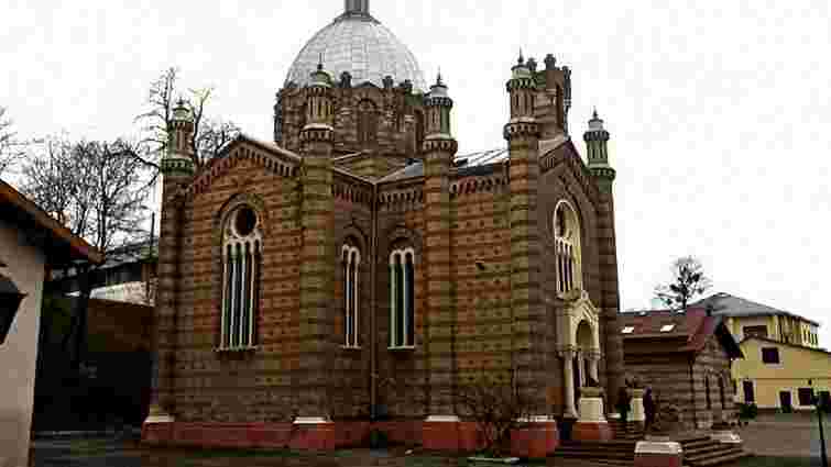 На Покрову 8 львівських церков відзначають храмове свято