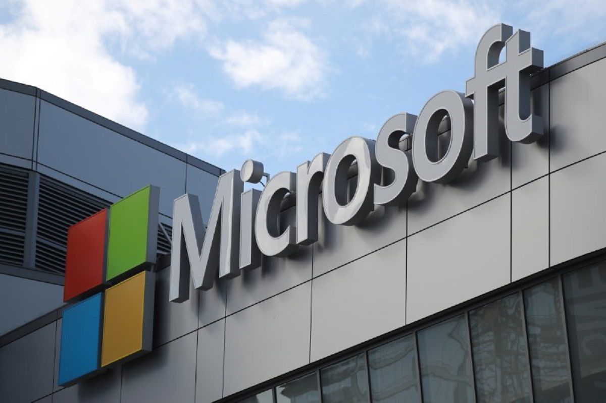 Microsoft вперше з 1994 року додав дві нові кнопки до стандартної клавіатури