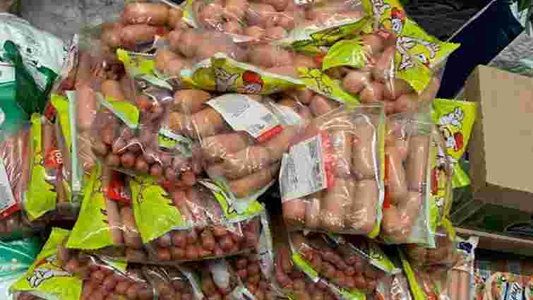 У Шегинях в рейсовому автобусі виявили понад 2 тонни контрабандних сосисок та молокопродуктів