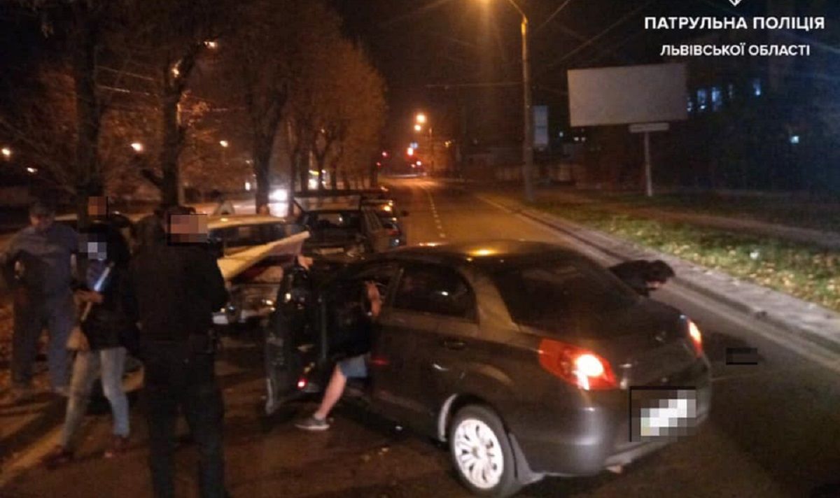 Нетверезий водій спричинив масову ДТП у Львові