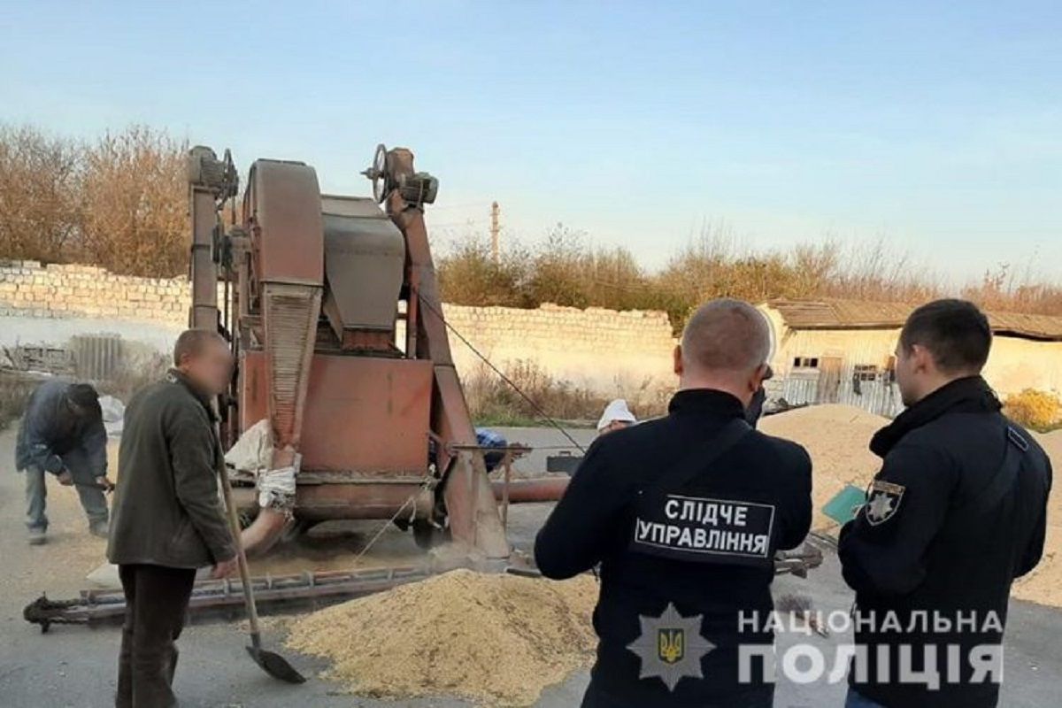 На Хмельниччині працівниця психоневрологічного інтернату відправляла хворих в трудове рабство